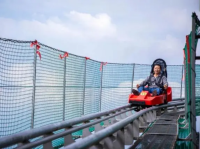 轨道爬山车